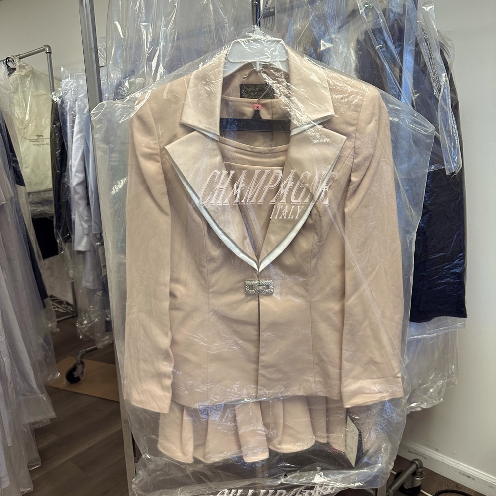 Beautiful Champagne Italy Suit perfect for any occasion in cream/ tan BRAND NEW!